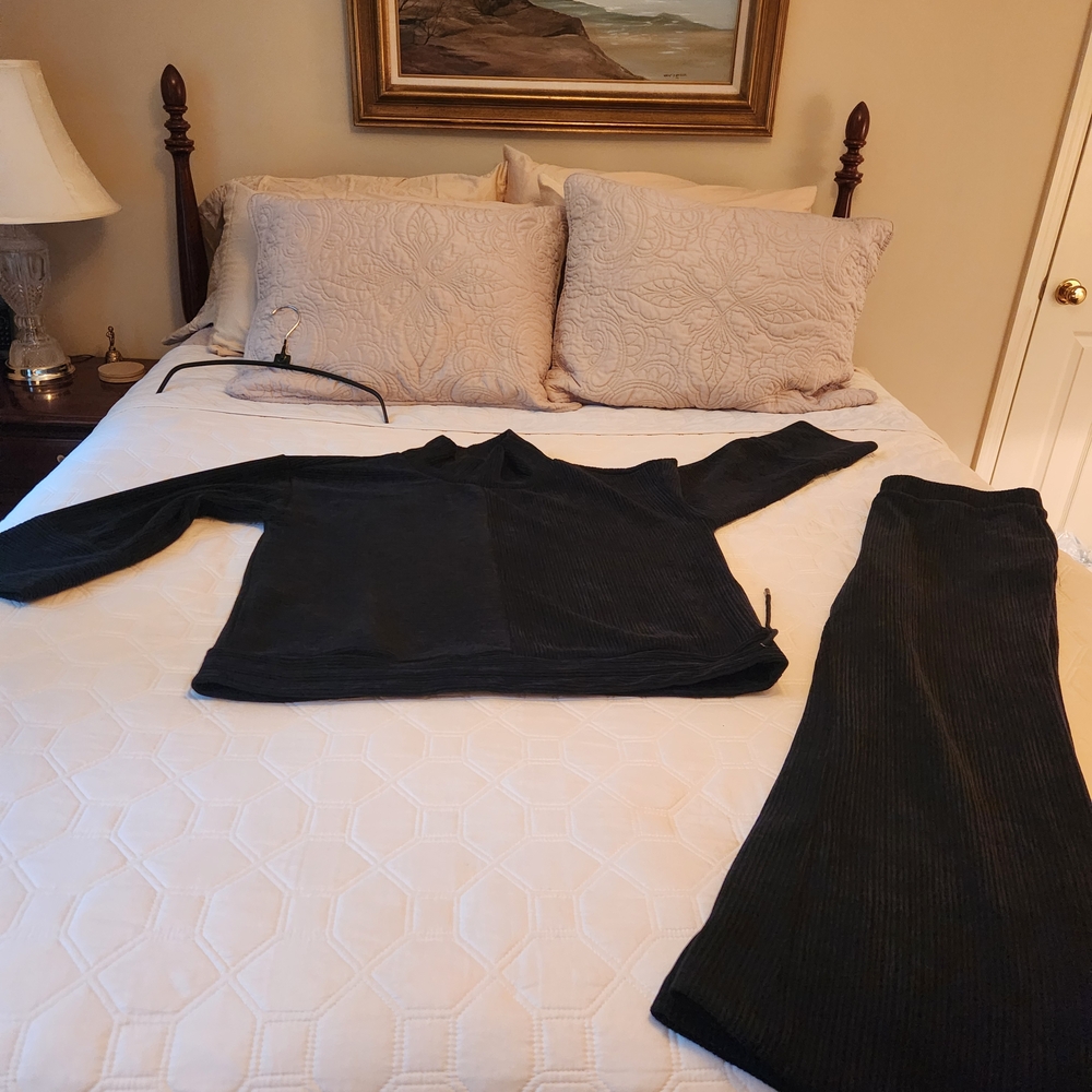 MarlaWynne Black Two-Piece Set